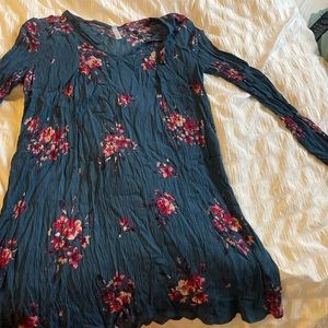Blue slit sleeve floral dress